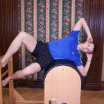 Cvik „Side Bend“ na Pilates Ladder Barrelu